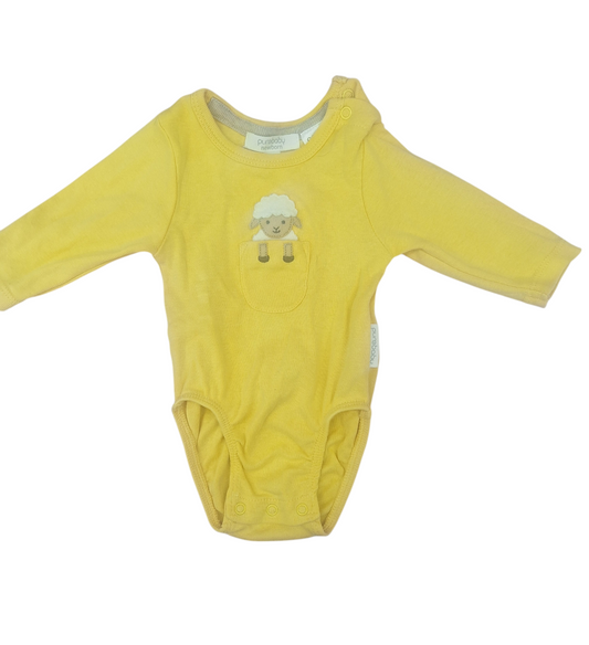 Baby body suit, lamb print in Yellow.